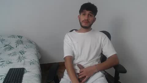 Snapshot of latinbunny7779 chatting on 12.07.24 camilo online show from 12.07.24