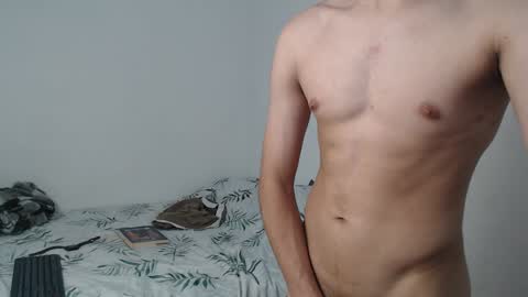 Snapshot of latinbunny7779 chatting on 01.05.25 camilo online show from 01.05.25