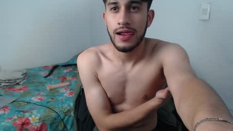 Snapshot of latinbunny7779 chatting on 01.16.25 camilo online show from 01.16.25