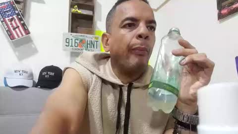 latinmartin254 online show from 10.18.25