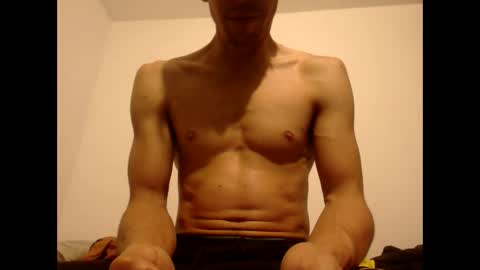 Snapshot of latinndexter chatting on 10.31.25 DEXTER online show from 10.31.25