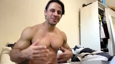 Snapshot of latino_rodri chatting on 04.24.26 latino_rodri online show from 04.24.26