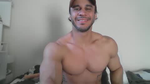 Snapshot of latino_rodri chatting on 05.12.26 latino_rodri online show from 05.12.26