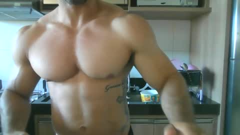 latino_rodri online show from 07.03.26