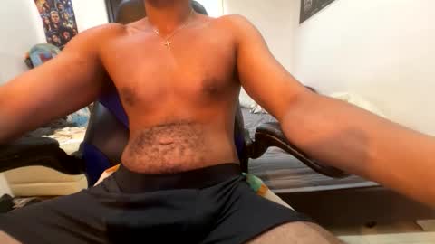 Snapshot of latinpecs69 chatting on 05.10.26 latinpecs69 online show from 05.10.26