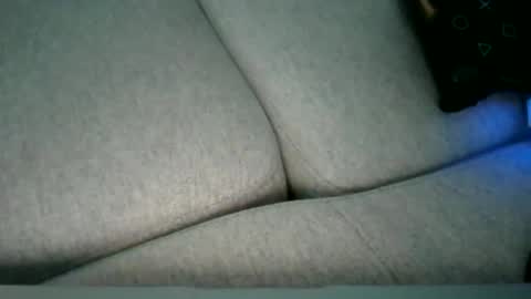 Snapshot of latinromeo1a chatting on 04.19.26 latinromeo1a online show from 04.19.26