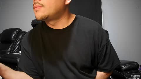 Snapshot of latinstud7 chatting on 01.18.25 Nico online show from 01.18.25