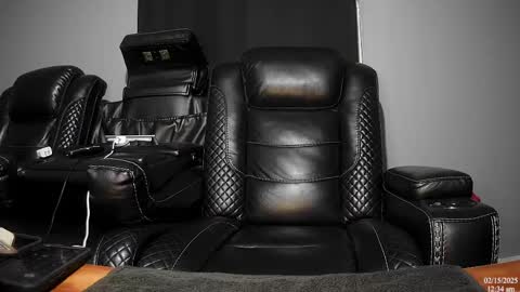 Snapshot of latinstud7 chatting on 02.15.25 Nico online show from 02.15.25