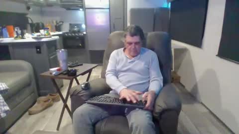 latniter online show from 03.04.25