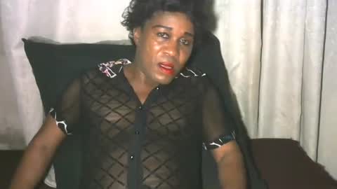 Snapshot of latoyyabed1 chatting on 11.12.25 latoyyabed1 online show from 11.12.25