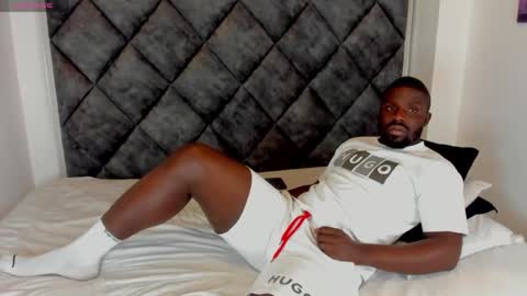 LEANDRO online show from 10.19.25