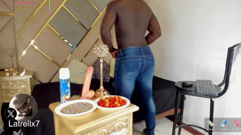 LEANDRO online show from 11.05.25