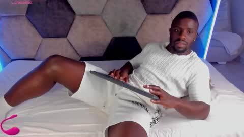 LEANDRO online show from 02.16.26