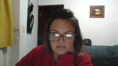 Snapshot of lau16310 chatting on 06.07.26 Laura online show from 06.07.26