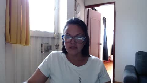 Snapshot of lau16310 chatting on 06.22.26 Laura online show from 06.22.26
