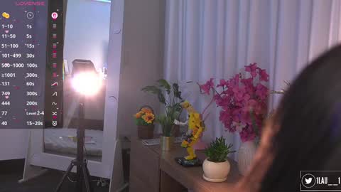 IG 1lau  1 X 1lau  1 online show from 11.22.25