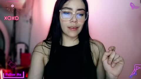 laujgray online show from 11.23.25