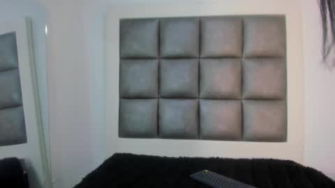 laura__js_ online show from 09.20.25