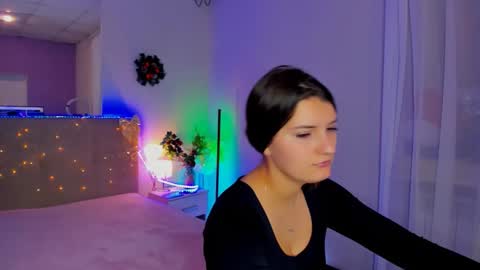 Laura online show from 01.05.26