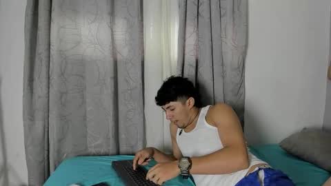 laura_and_kevin online show from 12.04.25