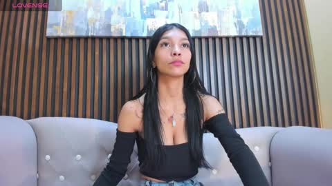 Laura online show from 12.08.24