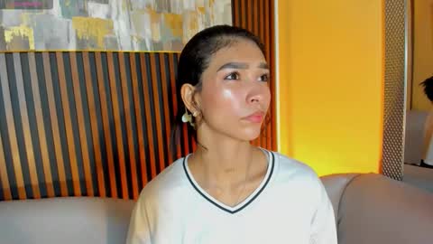 Laura online show from 03.25.26