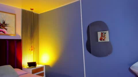 Laura online show from 04.15.26