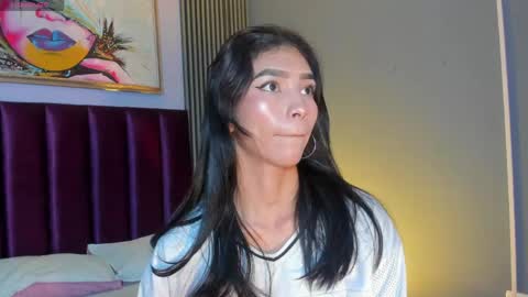 Snapshot of laura_aristizabal_19 chatting on 05.30.26 Laura online show from 05.30.26