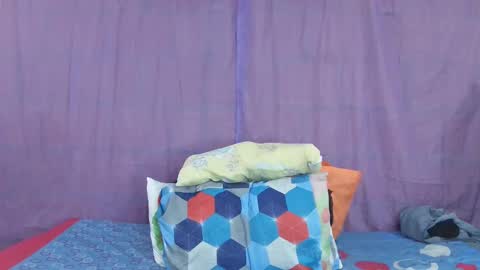 Laura online show from 12.18.24