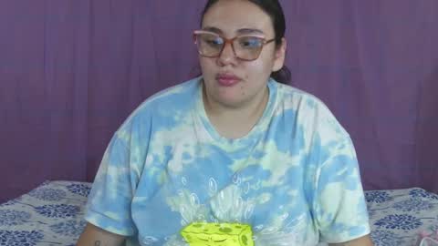 Laura online show from 12.23.24