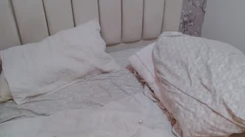 laura online show from 12.03.24
