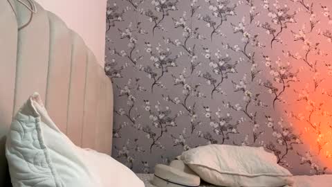 laura online show from 12.26.24