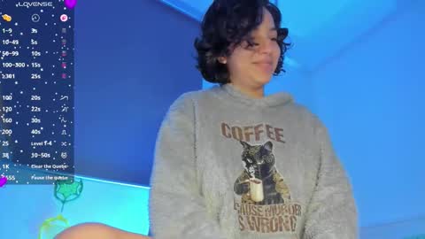 Snapshot of laura_hills18 chatting on 10.13.25 Lura online show from 10.13.25