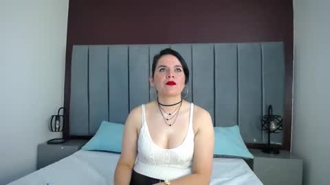 laura hotties online show from 03.01.25