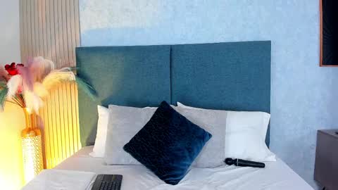 LauraIvy online show from 03.30.26