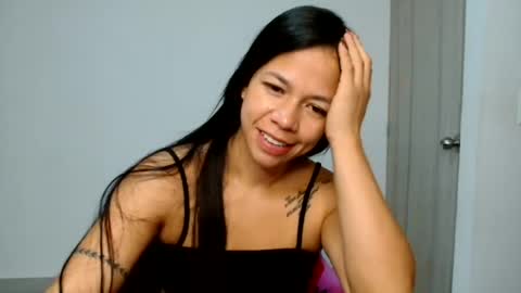 Snapshot of laura_macias chatting on 08.01.26 lau online show from 08.01.26