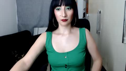 Laura online show from 01.20.25