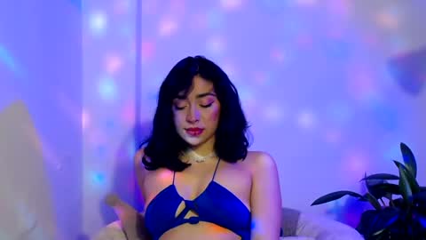 laura_pink01 online show from 02.11.25