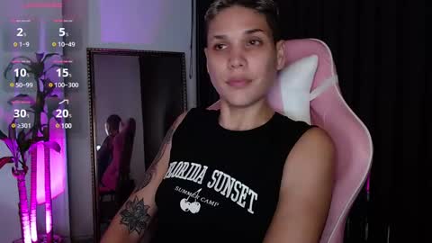 Laura Rose online show from 12.17.24