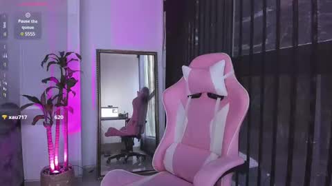 Laura Rose online show from 12.19.24