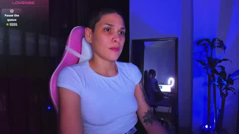 Laura Rose online show from 01.08.25