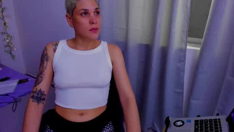 Laura Rose online show from 09.21.25