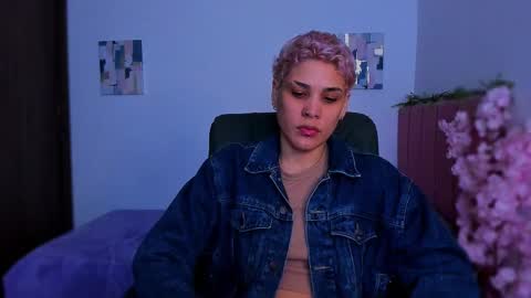 Laura Rose online show from 12.18.25