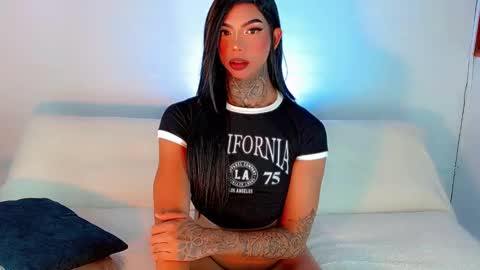 Snapshot of laura_sweet7 chatting on 02.22.25 Laura online show from 02.22.25