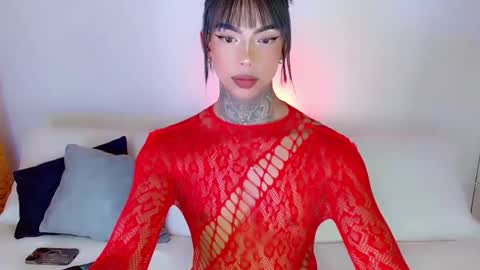 Snapshot of laura_sweet7 chatting on 03.05.25 Laura online show from 03.05.25