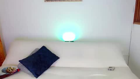 Snapshot of laura_sweet7 chatting on 03.09.25 Laura online show from 03.09.25