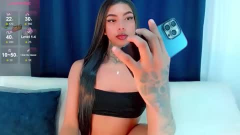 Snapshot of laura_sweet7 chatting on 10.23.25 Laura online show from 10.23.25