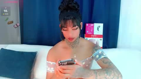 Laura online show from 02.08.26