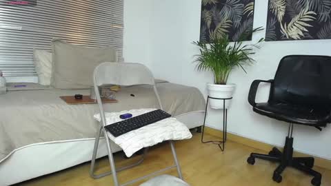 Renato  valentino online show from 12.14.24