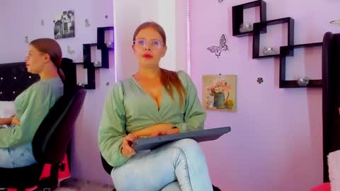 Laura Blue online show from 12.14.24